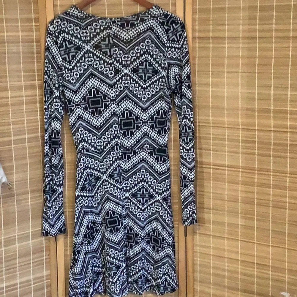 Express Black and White Long Sleeve Dress - Picture 2 of 3